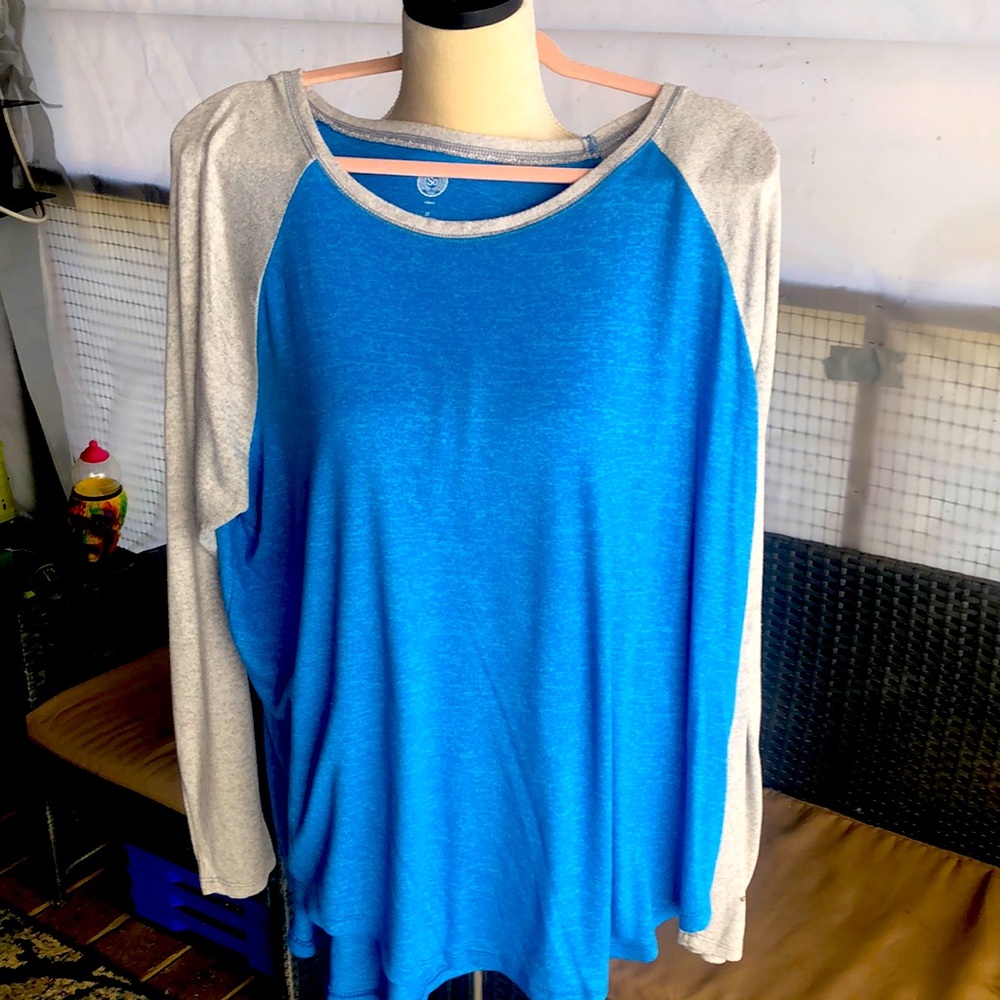 Long sleeve women’s shirt